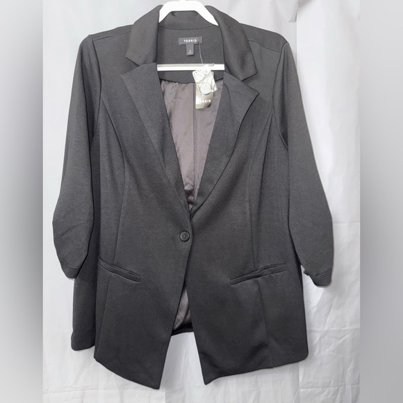 torrid Jackets & Blazers - Torrid Jacket Black Blazer soft ruched 3/4 sleeve Womens Size 3